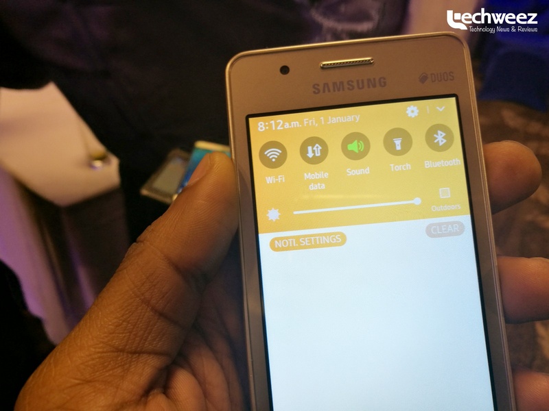 Samsung Z2 xuất hiện nhiều ảnh thực tế trên tay người dùng Samsung Z2 xuất hiện nhiều ảnh thực tế trên tay người dùng