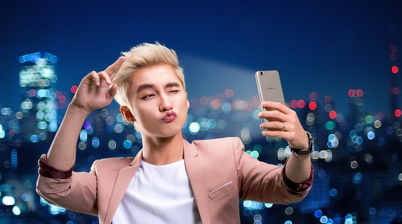 Chuyên gia selfie OPPO F1s đã có tới hơn 2.000 người đặt hàng