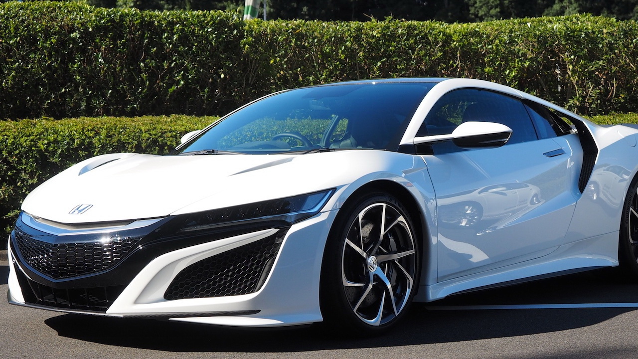 Siêu xe Honda NSX bành trướng hơn với gói độ của Liberty Walk