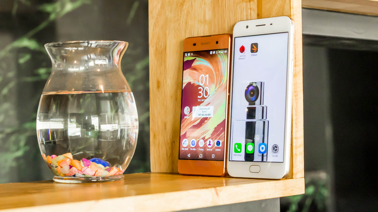 Xperia XA - OPPO F1s