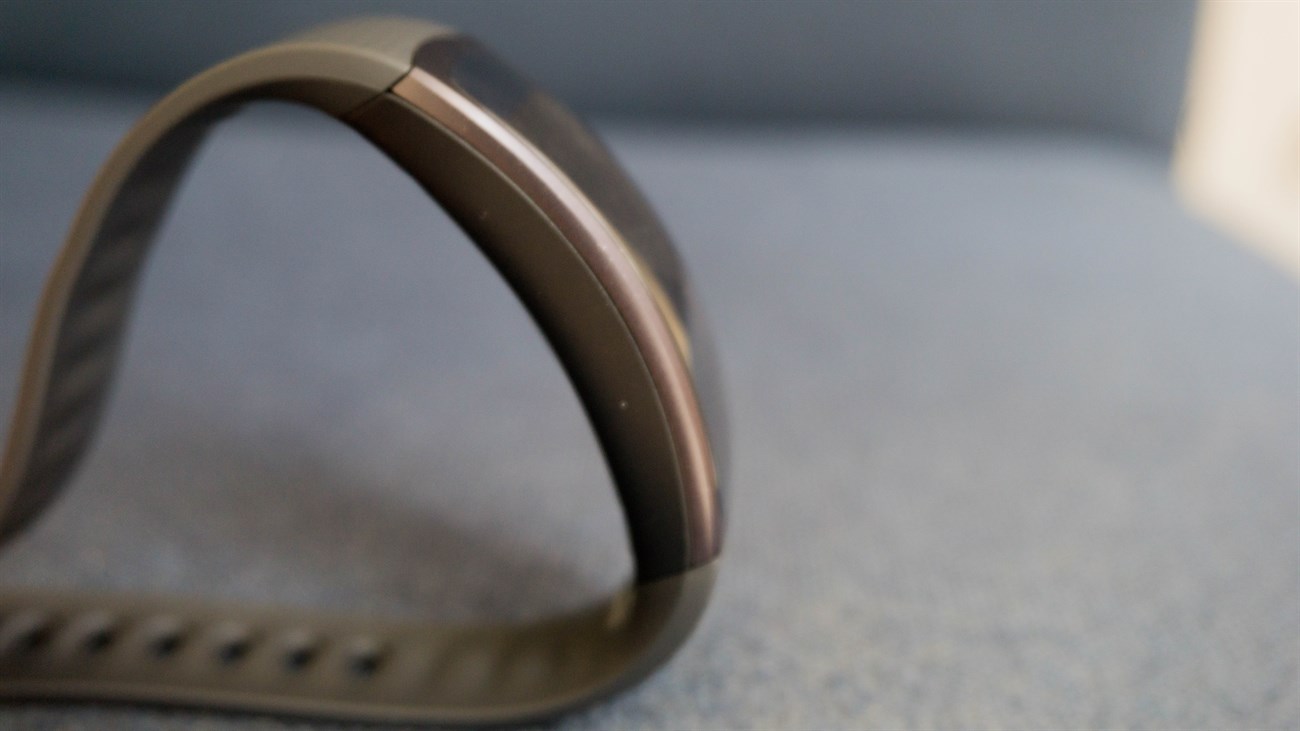 Cạnh trái Cạnh trái