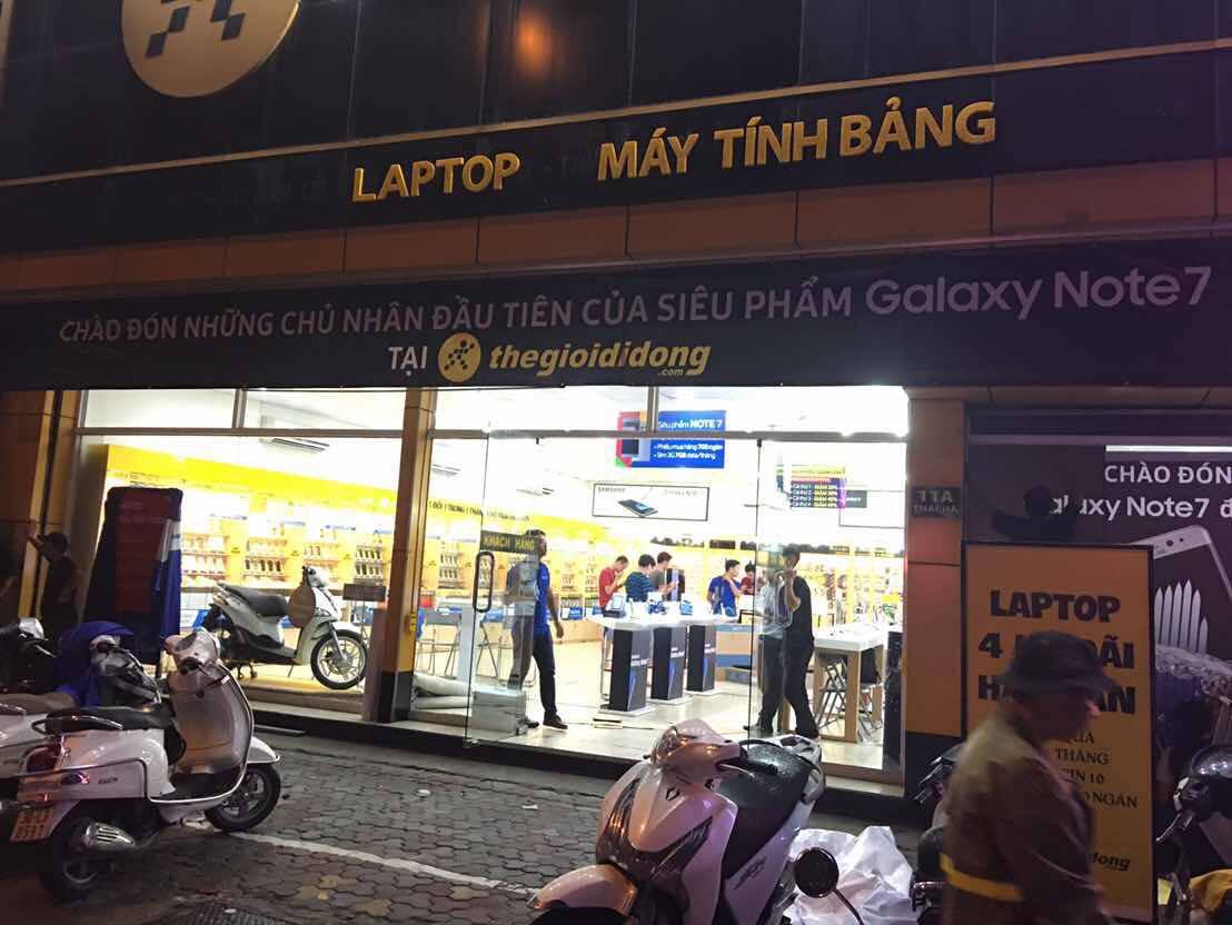 Tại siêu thị Thái Hà, Hà Nội Tại siêu thị Thái Hà, Hà Nội