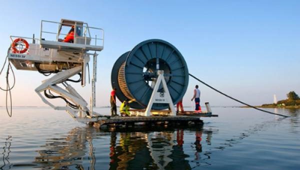 Cáp quang biển AAG đã sửa xong, Internet quốc tế được khôi phục