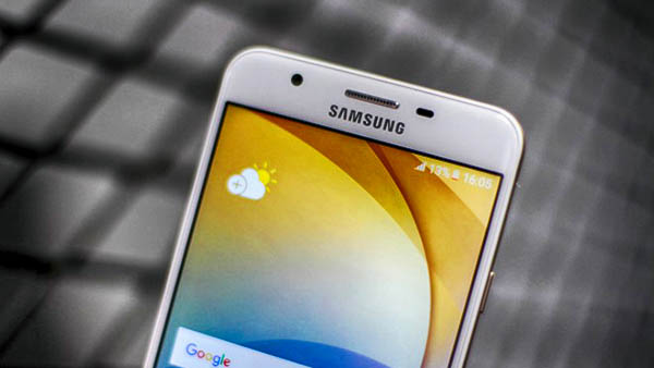 j7-prime-selfie j7-prime-selfie