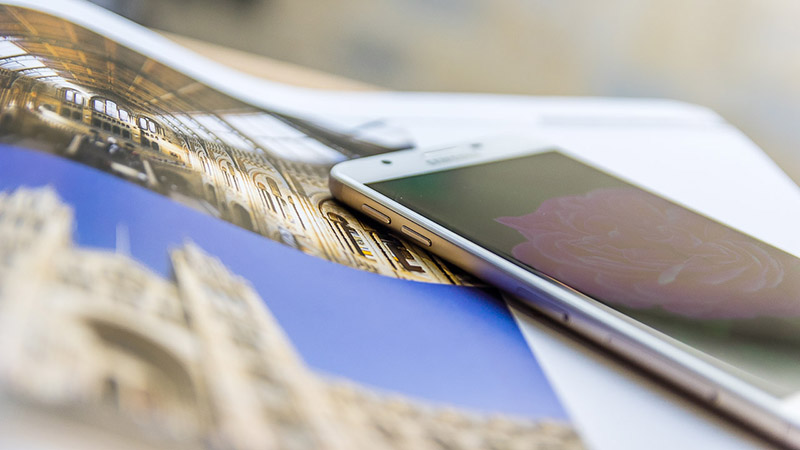 Mua Samsung Galaxy J7 Prime với giá hơn 6 triệu, bạn được gì và mất gì? Mua Samsung Galaxy J7 Prime với giá hơn 6 triệu, bạn được gì và mất gì?