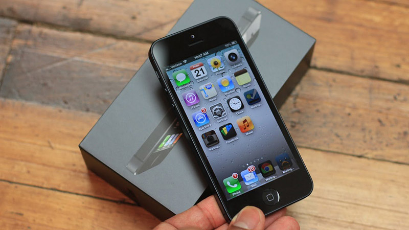 iPhone 5 iPhone 5