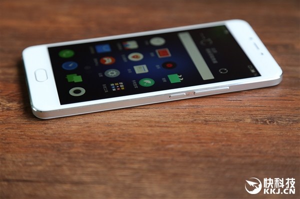 Xuất hiện ảnh thực tế của Meizu U20