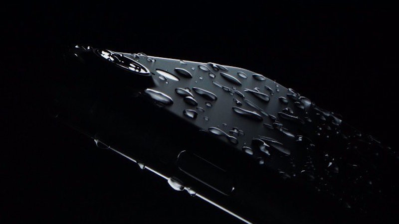 Chống nước là tính năng được mong chờ nhất và làm hài lòng người hâm mộ Apple Chống nước là tính năng được mong chờ nhất và làm hài lòng người hâm mộ Apple