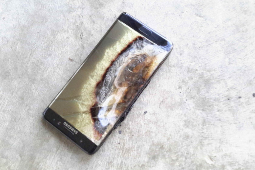 Hình ảnh chiếc Samsung Galaxy Note 7 bị cháy nổ Hình ảnh chiếc Samsung Galaxy Note 7 bị cháy nổ