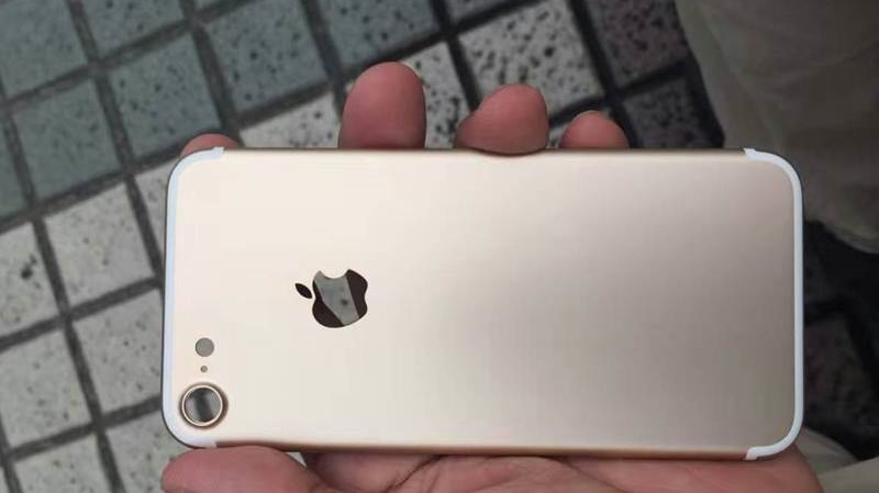 Khay SIM iPhone 7 ở Việt Nam hé lộ khả năng chống nước