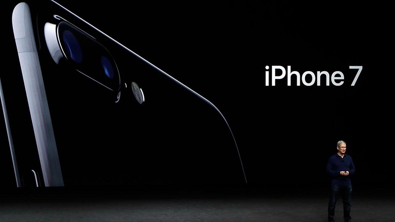 Mỗi lần ra mắt iPhone mới, cả thế giới đều háo hức xem Live cùng bạn!