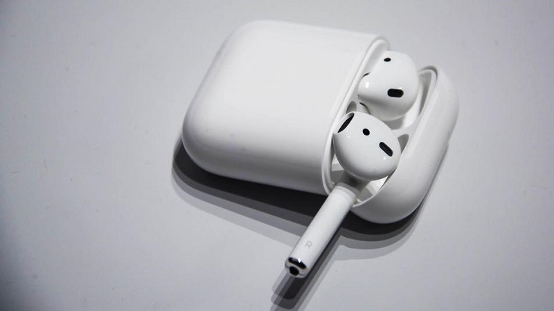 Tai nghe không dây cao cấp AirPods của Apple 