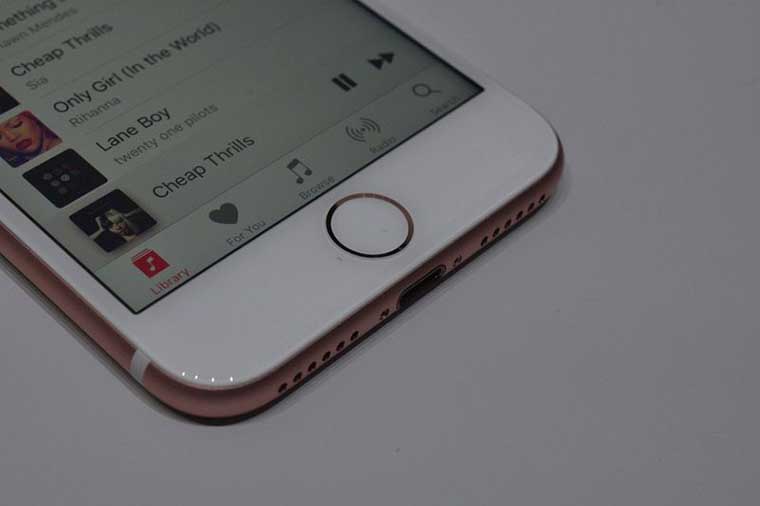 Phím Home cảm ứng lực trên chiếc iPhone 7