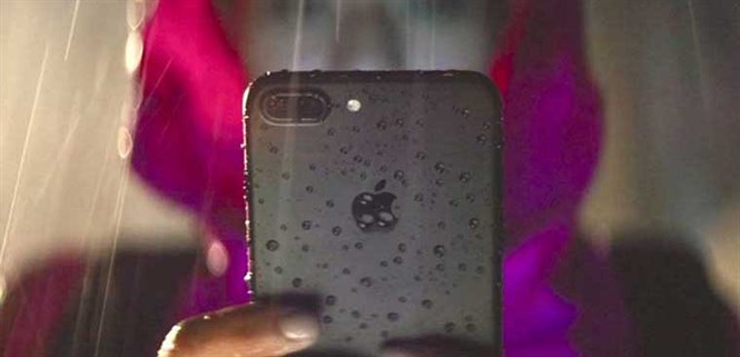 iPhone 7 chống nước tốt như thế nào?