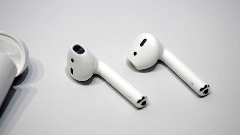 AirPods aa