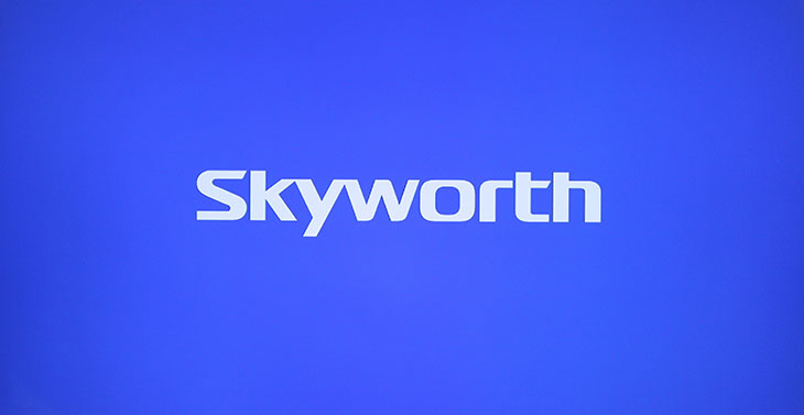 Cách khôi phục cài đặt gốc và thiết lập lại từ đầu trên Smart tivi Skyworth 2016 > Tivi tiến hành khởi động lại