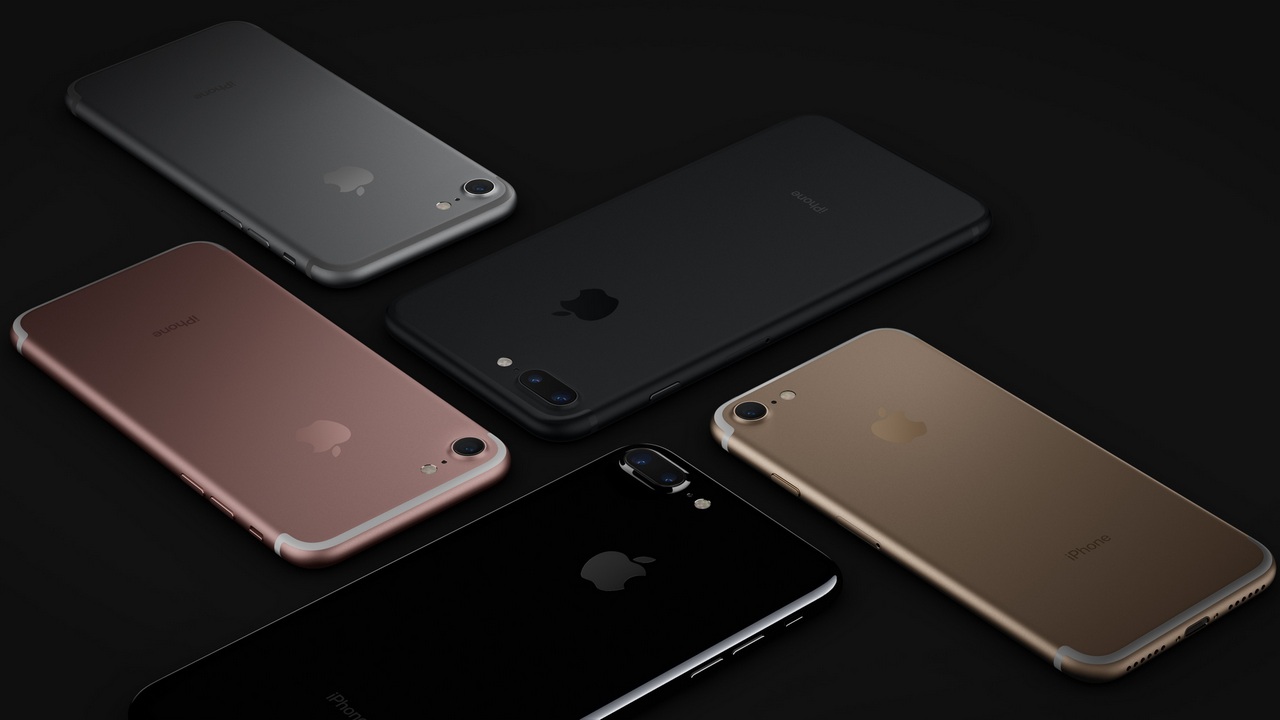 iPhone 7 Plus và iPhone 7 Jet Black cháy hàng từ vòng gửi xe iPhone 7 Plus và iPhone 7 Jet Black cháy hàng từ vòng gửi xe