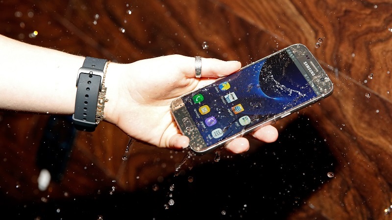 Samsung Galaxy S7 Samsung Galaxy S7