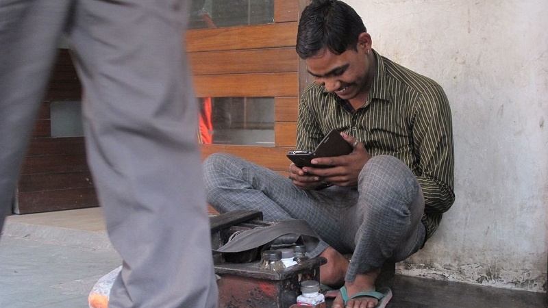 Bằng cách nào Ấn Độ giành được ngôi vương làng smartphone từ TQ? Bằng cách nào Ấn Độ giành được ngôi vương làng smartphone từ TQ?