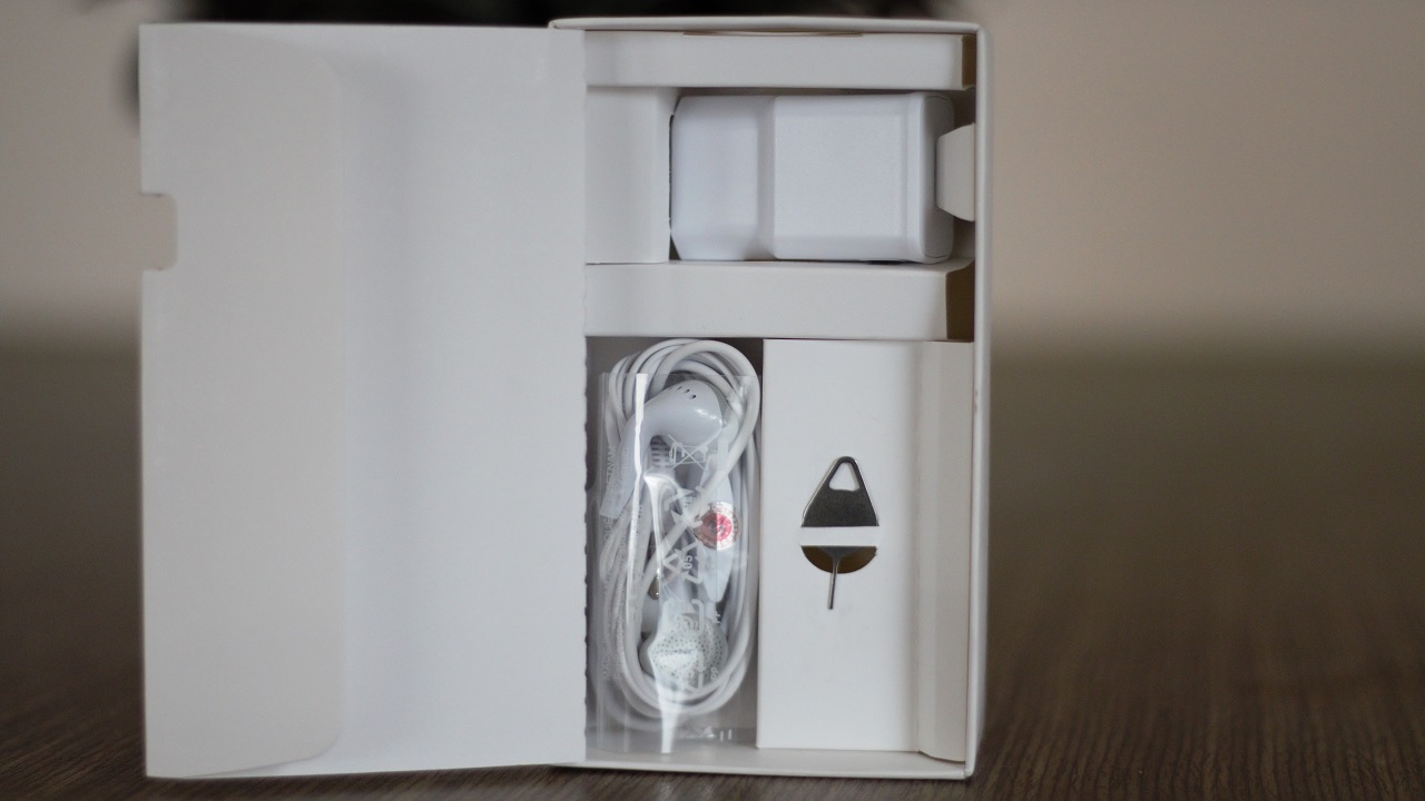 Phụ kiện Samsung Galaxy J7 Prime