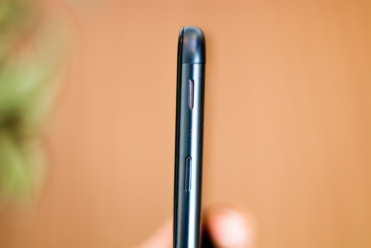 iPhone 5s và Samsung J7 Prime: Kì phùng địch thủ tầm trung iPhone 5s và Samsung J7 Prime: Kì phùng địch thủ tầm trung