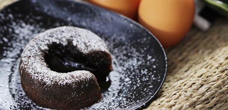 Lưu ý khi làm chocolate lava cake để có được kết quả tốt nhất?