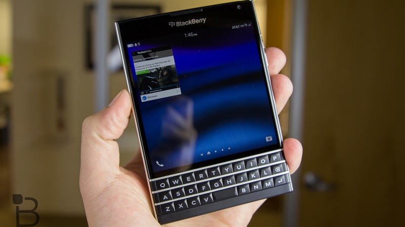 BlackBerry Passport giá siêu rẻ chỉ 5 triệu tràn về Việt Nam