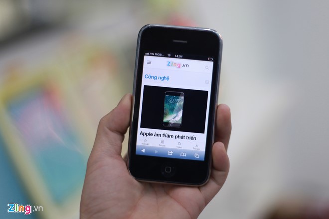 Khác với những đợt iPhone 3GS về Việt Nam trước đó, đây đều là những model hoàn toàn mới, chưa qua sử dụng.