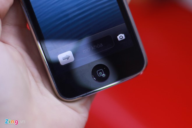 Phím Home với giao diện mở khoá của iOS 6