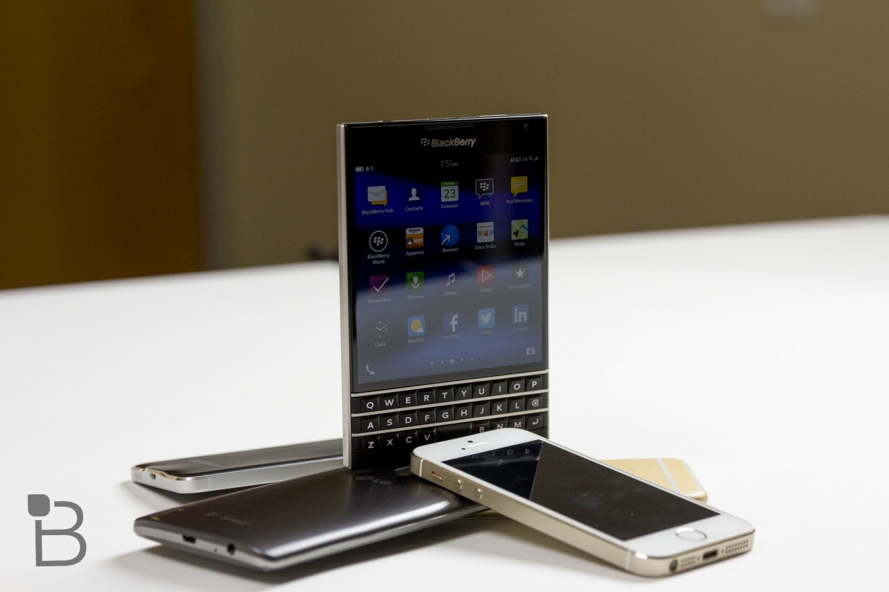 Cận cảnh siêu phẩm 5 triệu đồng BlackBerry Passport