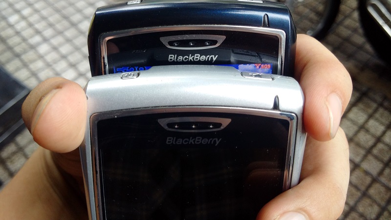 Đố các bạn, đây là chiếc BlackBerry gì?