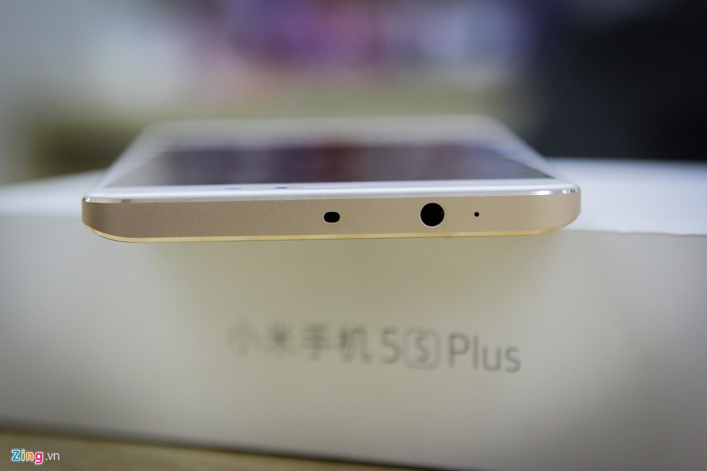 Xiaomi Mi 5s Plus RAM 6GB, chip Snapdragon 821 đầu tiên về VN, giá hơn 10 triệu Xiaomi Mi 5s Plus RAM 6GB, chip Snapdragon 821 đầu tiên về VN, giá hơn 10 triệu