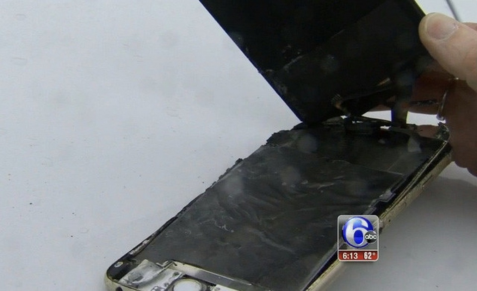 Đến lượt iPhone 6 Plus phát nổ trong túi quần 1 sinh viên Đến lượt iPhone 6 Plus phát nổ trong túi quần 1 sinh viên