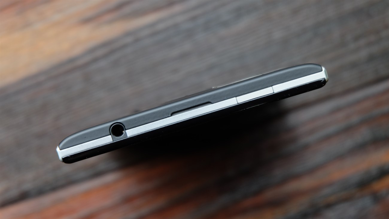 Trên tay nhanh hàng hot Blackberry Passport