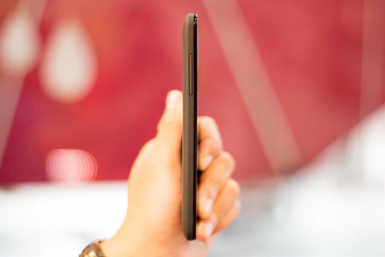 Đập hộp smartphone giá 3 triệu của Coolpad