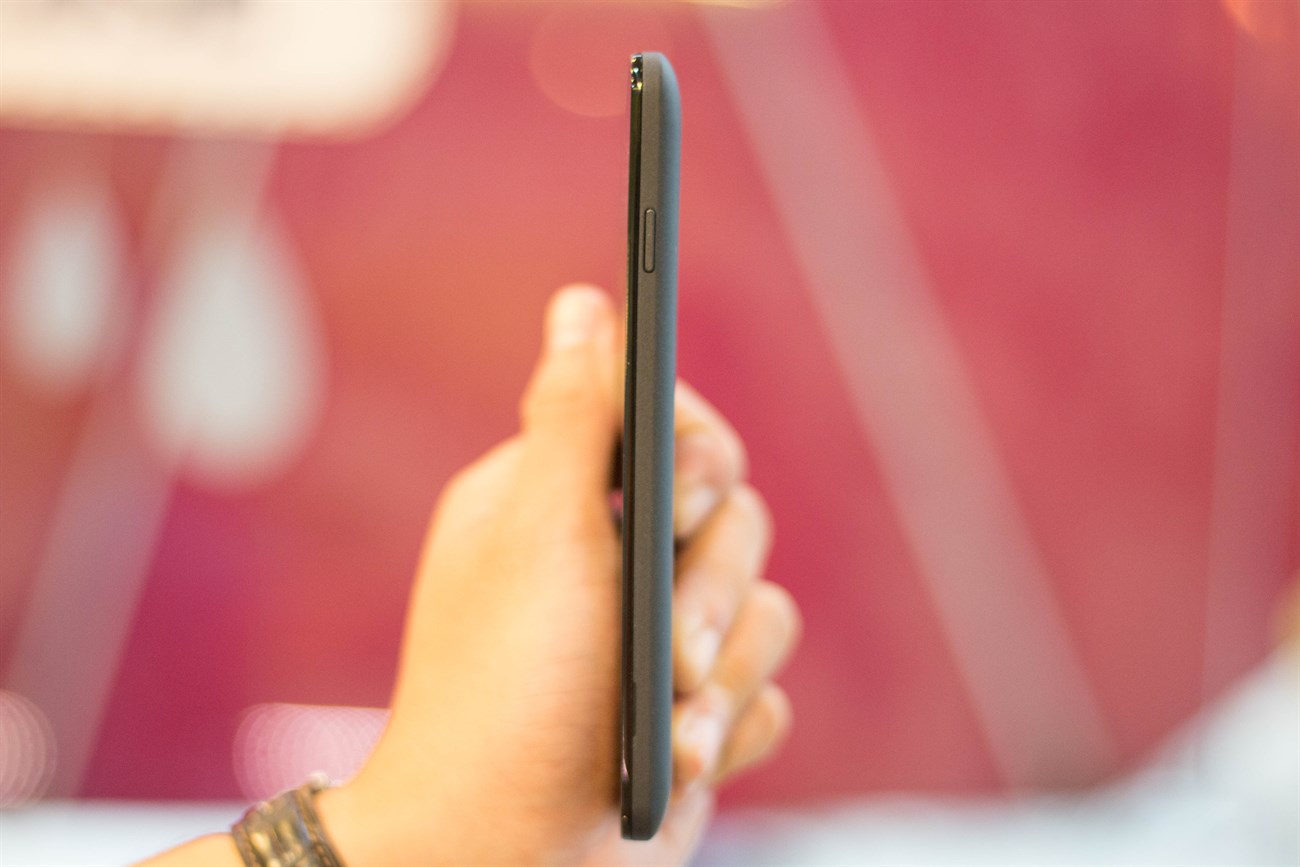 Đập hộp smartphone giá 3 triệu của Coolpad