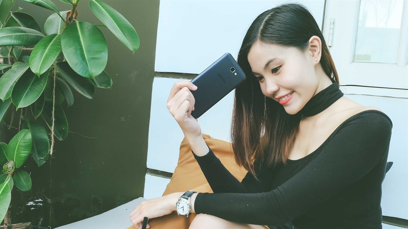 hot girl cung galaxy tab