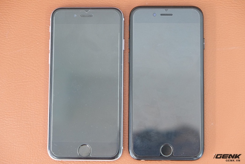 Hình ảnh iPhone 6 độ lên iPhone 7 Jet Black, logo phát sáng