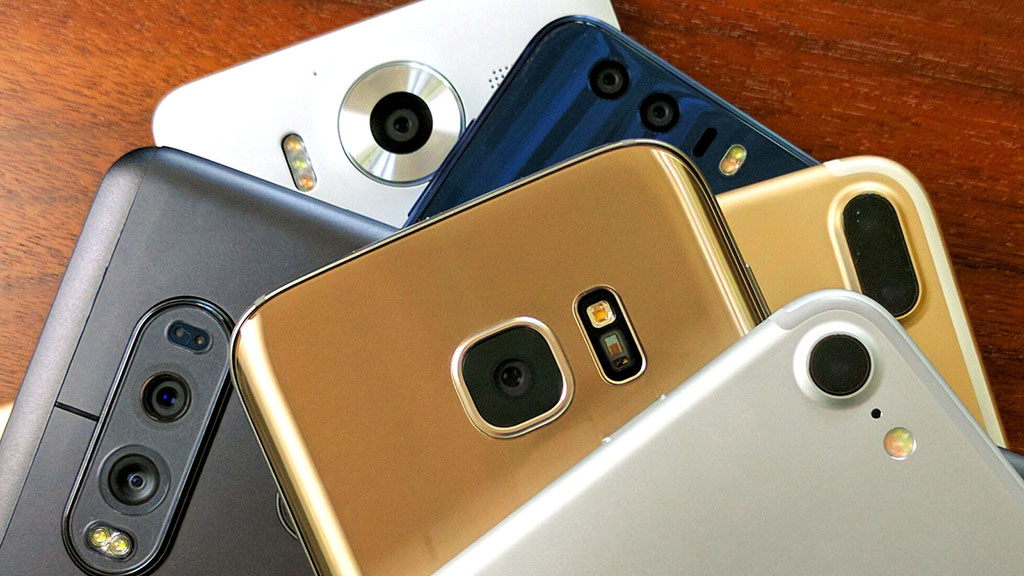 Hỏi 13.000 iFan thì số đông đều công nhận camera của Galaxy S7 tốt hơn iPhone 7