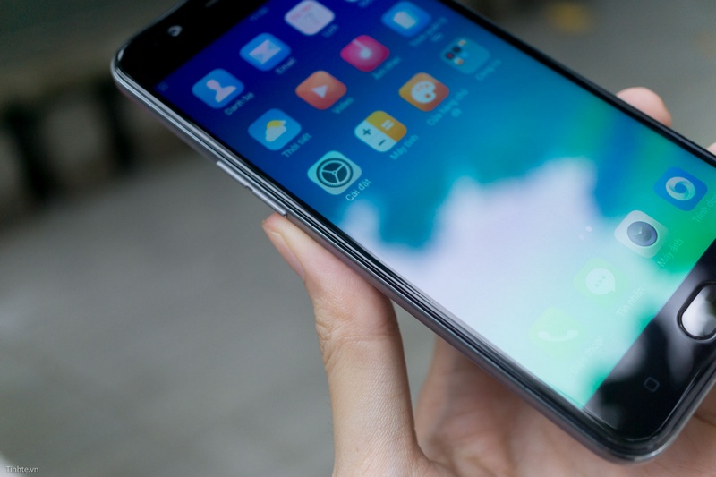 OPPO F1s màu đen chưa thấy bao giờ xuất hiện tại Việt Nam OPPO F1s màu đen chưa thấy bao giờ xuất hiện tại Việt Nam