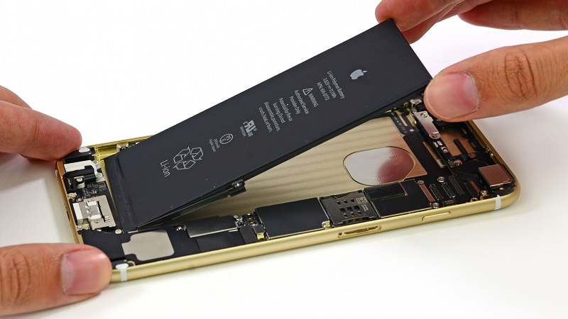 Apple đang chế tạo iPhone với thời lượng pin dài hơn, không thể cháy nổ