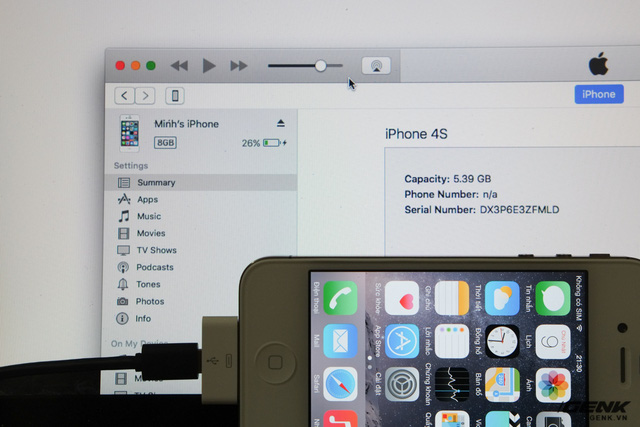 Mở hộp iPhone 4s chưa Active giá 3.2 triệu mới tràn về VN, có thêm adapter lạ