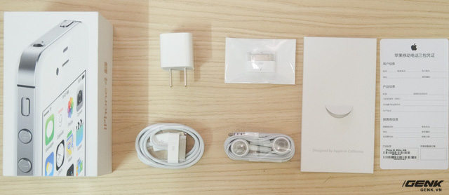 Mở hộp iPhone 4s chưa Active giá 3.2 triệu mới tràn về VN, có thêm adapter lạ