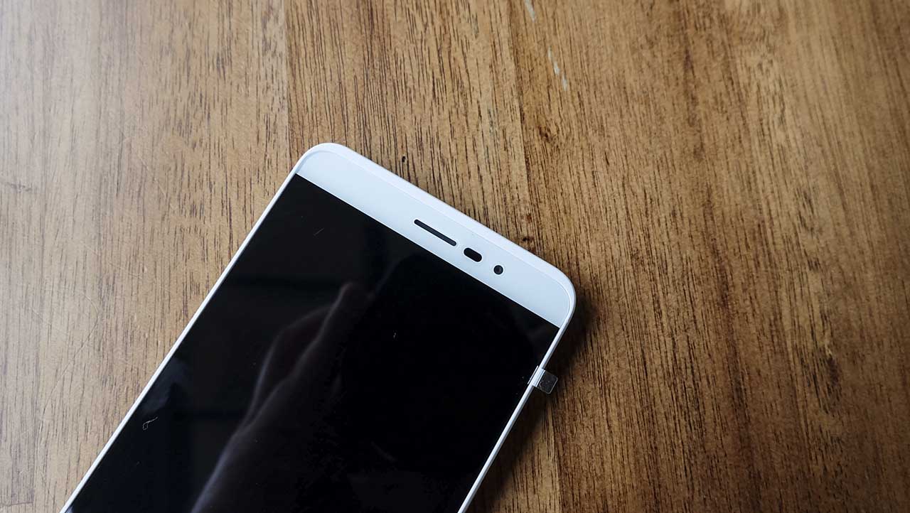 tren tay Coolpad Roar Plus