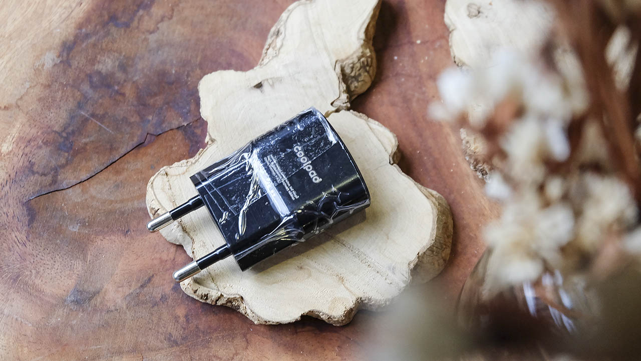 tren tay coolpad roar plus