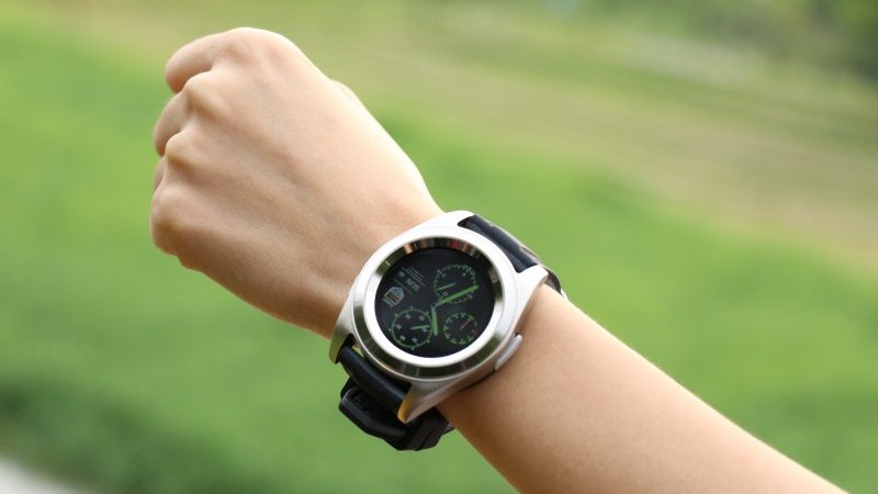 Smartwatch giá 700 ngàn nhưng có thiết kế hấp dẫn, nhiều tính năng Smartwatch giá 700 ngàn nhưng có thiết kế hấp dẫn, nhiều tính năng