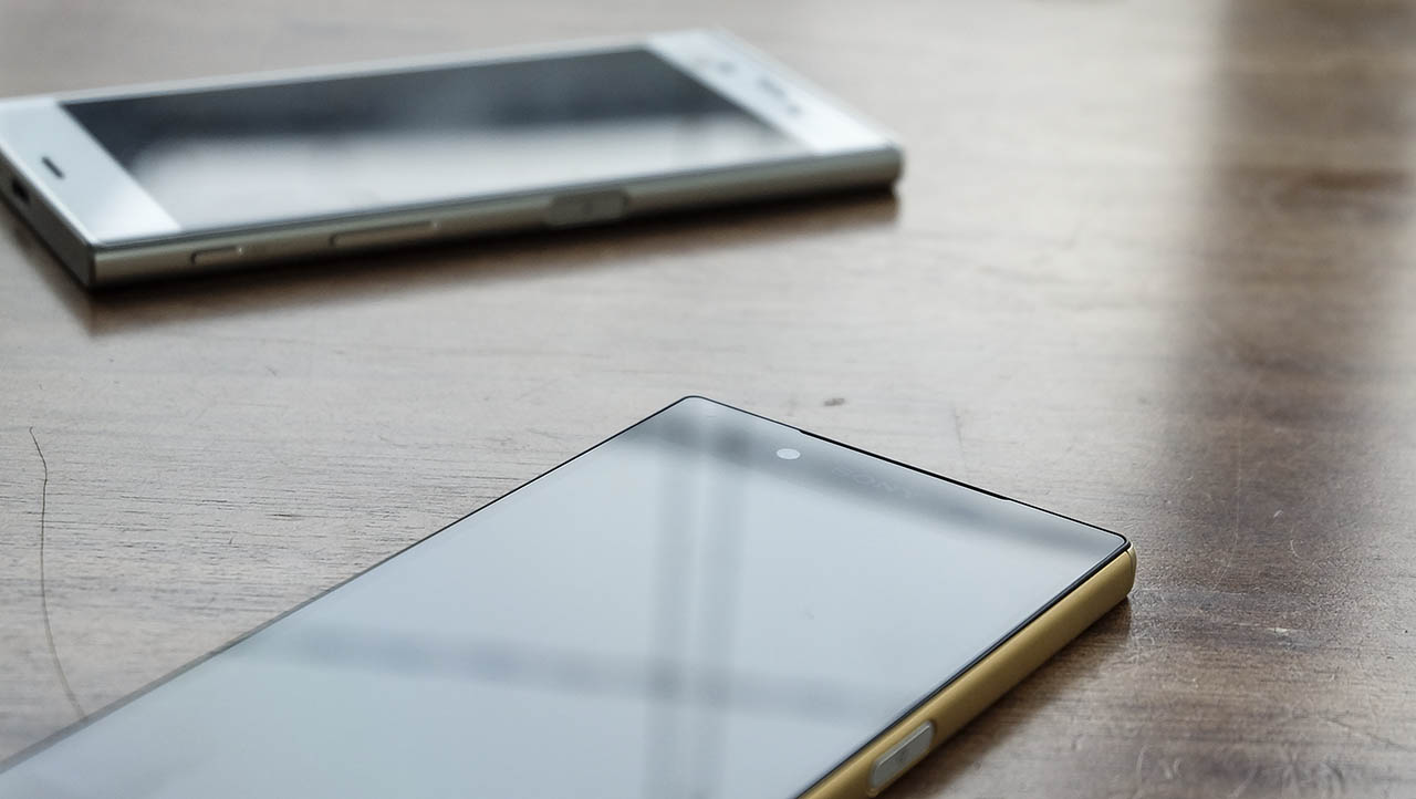 so sanh thiet ke xperia xz va z5
