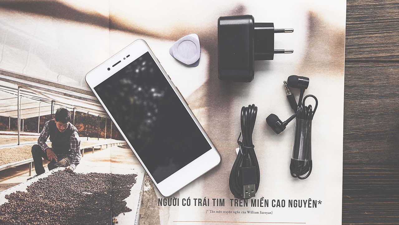 tren tay Mobiistar LAI Yuna X tren tay Mobiistar LAI Yuna X