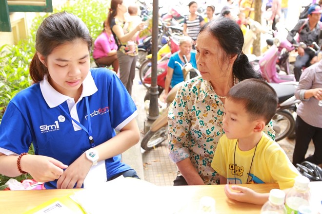 Các chiến dịch của MobiFone thường xuyên gắn kết với công tác cộng đồng. 