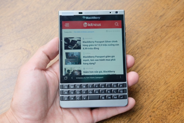 BlackBerry Passport Sliver xách tay có giá chỉ 6.6 triệu đồng BlackBerry Passport Sliver xách tay có giá chỉ 6.6 triệu đồng